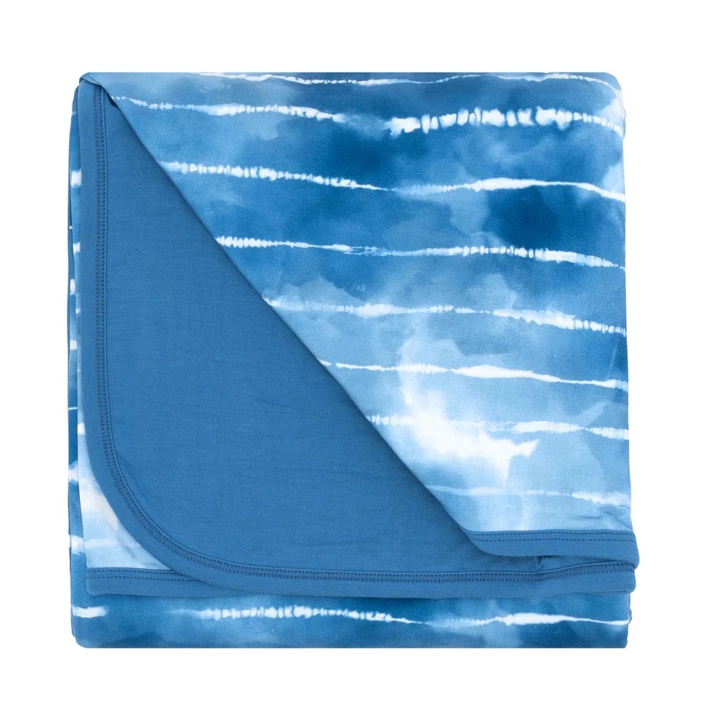 Blue Tie Dye Dreams Large Cloud Blanket NIB